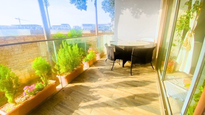 Luxury Apartment with Pool View & 5 min from the Beach photo 22