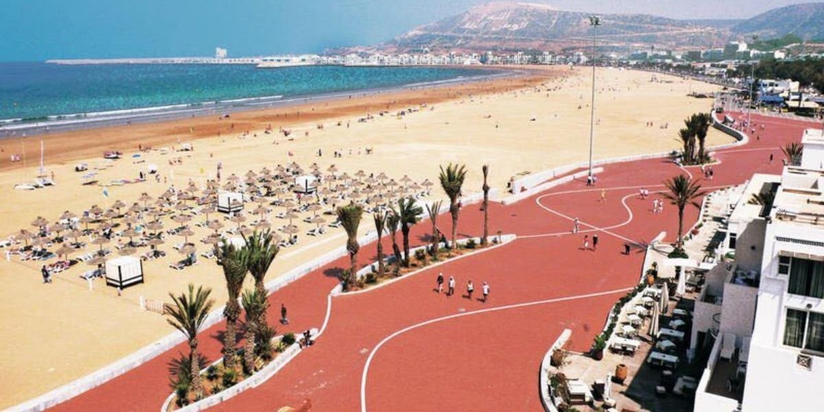 Luxury Apartment with Pool View & 5 min from the Beach photo 1